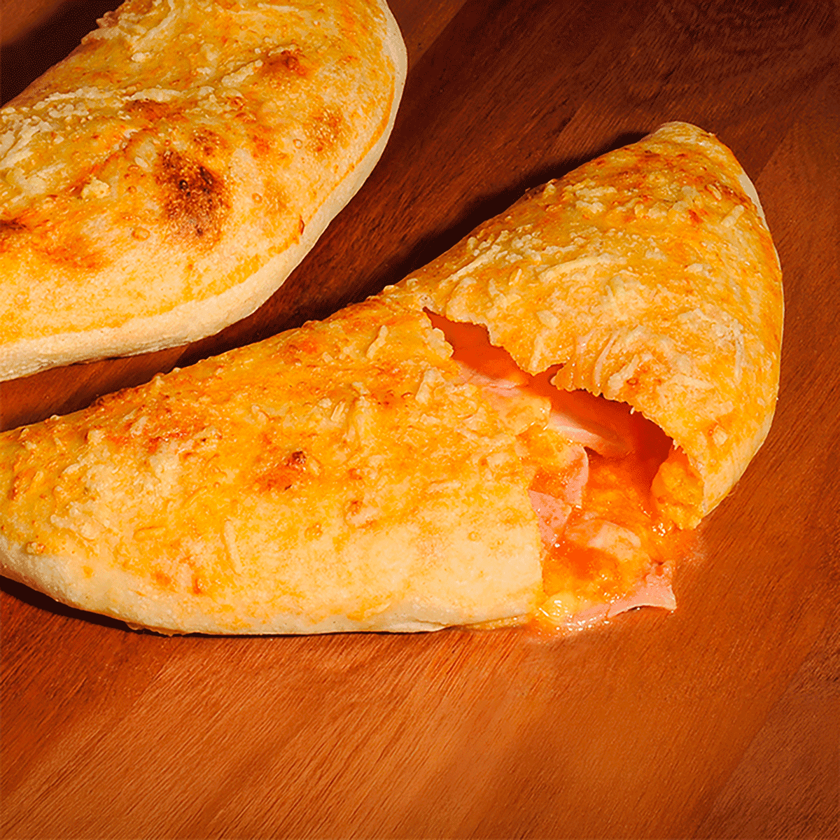 Calzone Presunto Ao Cheddar